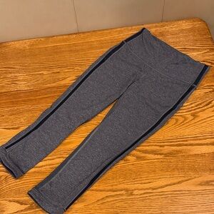 Lululemon Grey Capri Leggings - 6